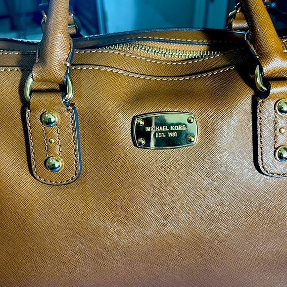 Michael Kors - Picture 2 of 6